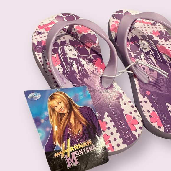 Disney NWT Girls Hannah Montana Pink And Purple Flip Flops Size 13-1 - Picture 2 of 6